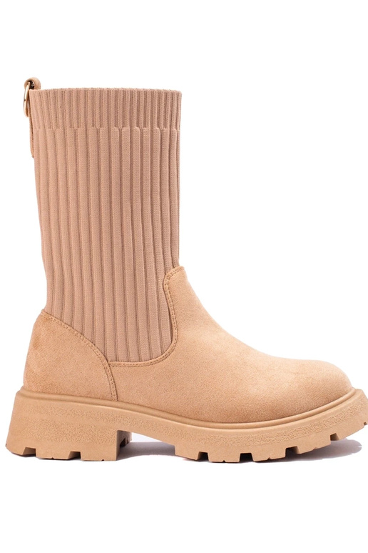 Zapatos de mujer de ante con parte... Zapatos de mujer de ante con parte...