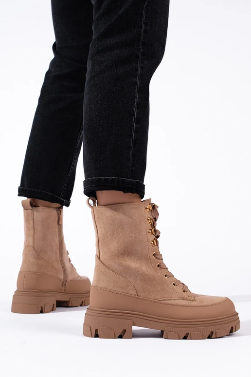 Botas de mujer con plataforma beige...