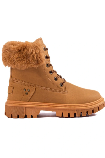botas marrones con pelo