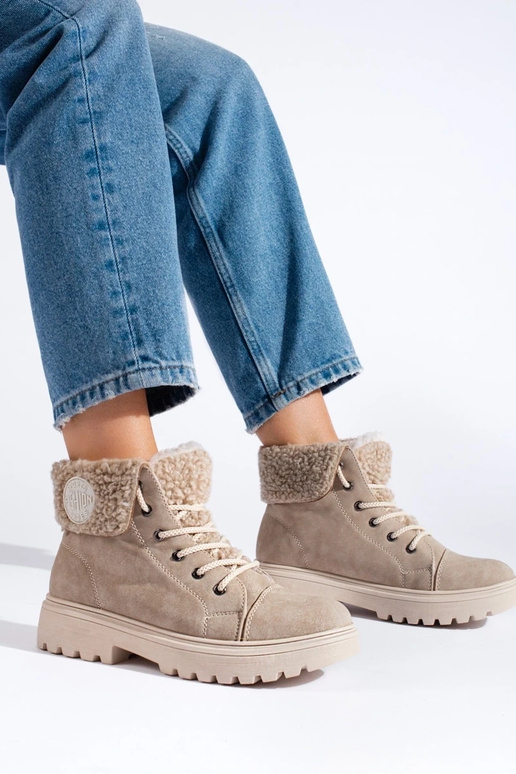 Botas altas de ante color arena