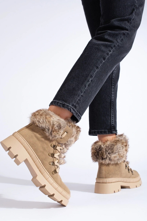 zapatos para mujer con pelo color marrón