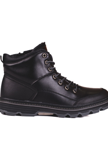 Botas color negro con...