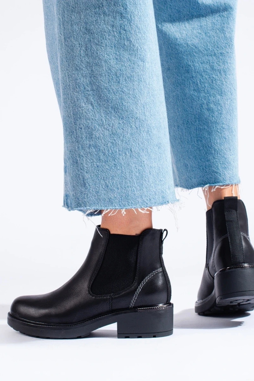 Zapatos de mujer fabricados en piel... Zapatos de mujer fabricados en piel...