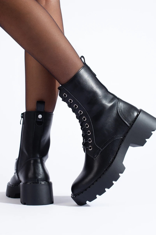 Botas de mujer modelo clásico negro... Botas de mujer modelo clásico negro...