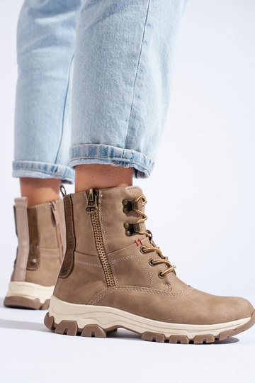 Botines con cordones y... 2