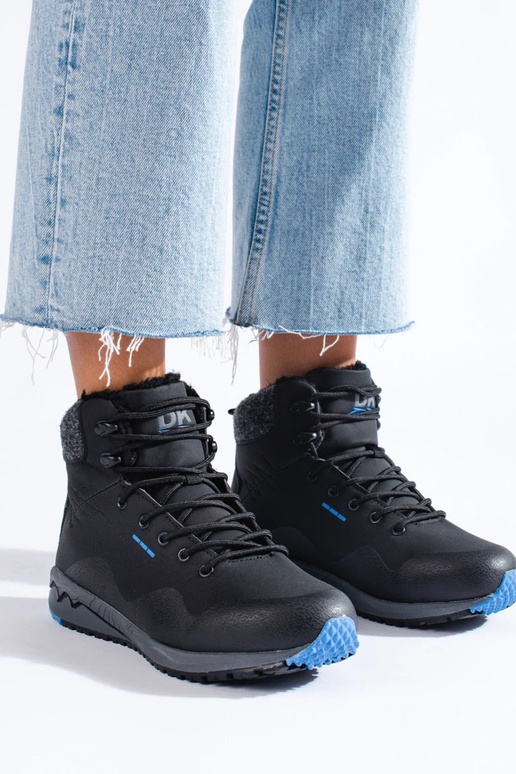 Botas altas de trekking calentadas...