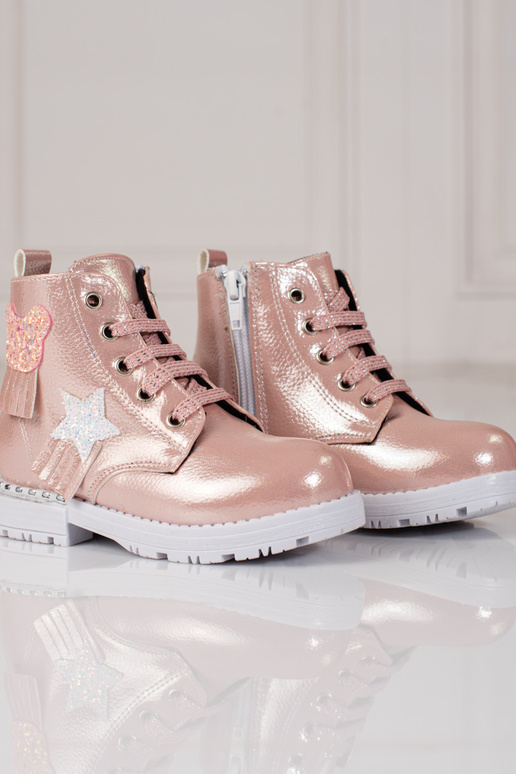 Botas rosas para niña.