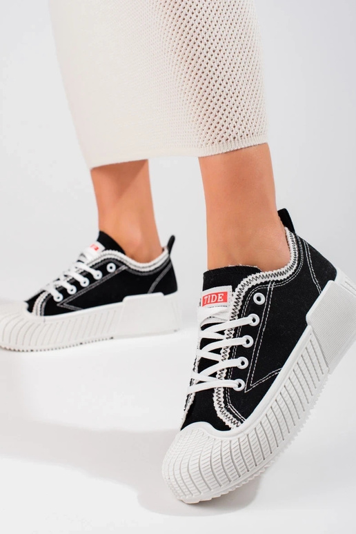 Zapatos de mujer Shelovet color negro.