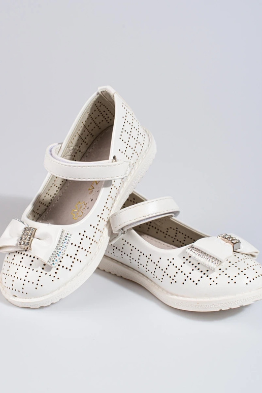 con elementos calados bailarina...