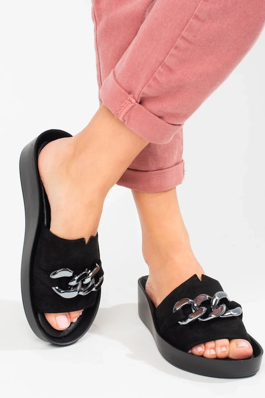 Zapatillas negras con plataforma...