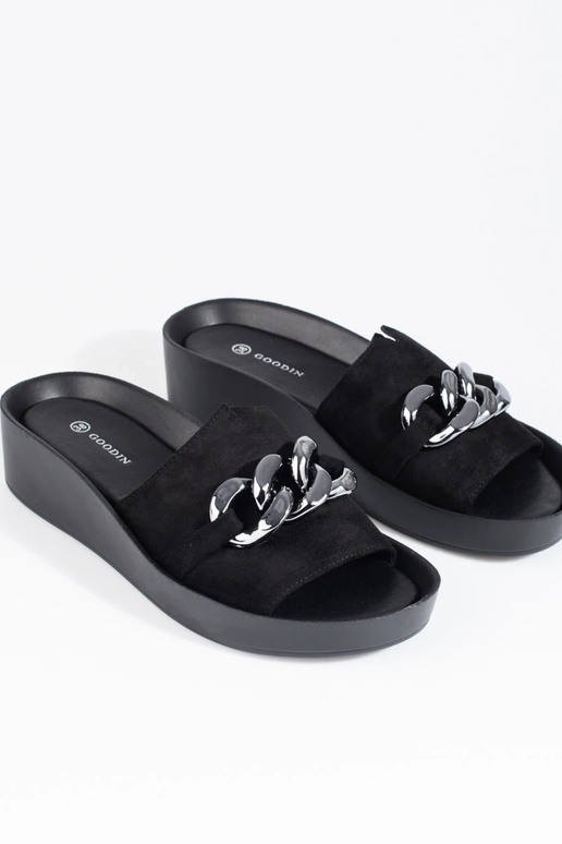 Zapatillas negras con plataforma...