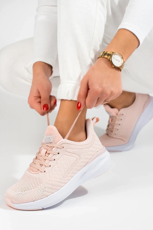 calzado deportivo DK color rosa