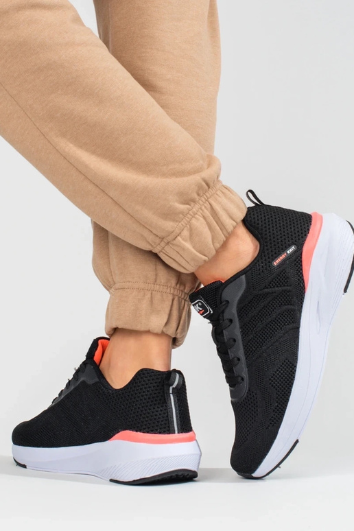 Zapatos estilo deportivo DK color negro.