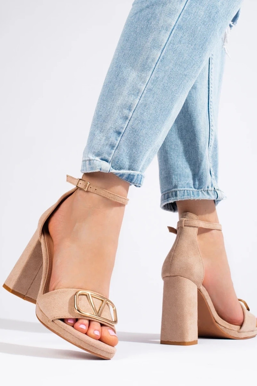 sandalias con tacón beige Vinceza sandalias con tacón beige Vinceza