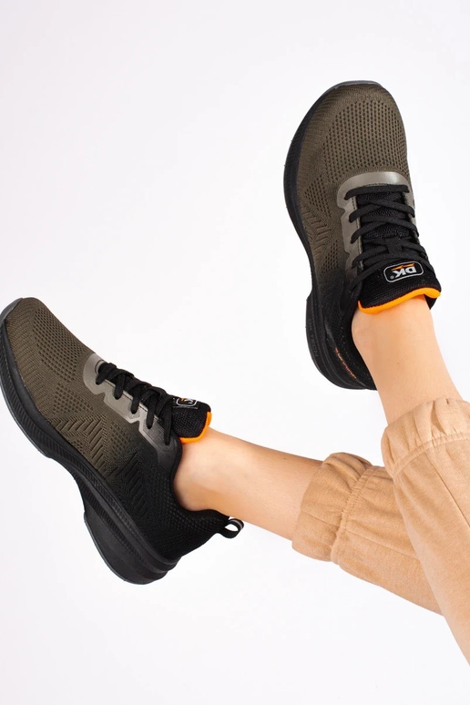 Zapatillas estilo deportivo en color... Zapatillas estilo deportivo en color...