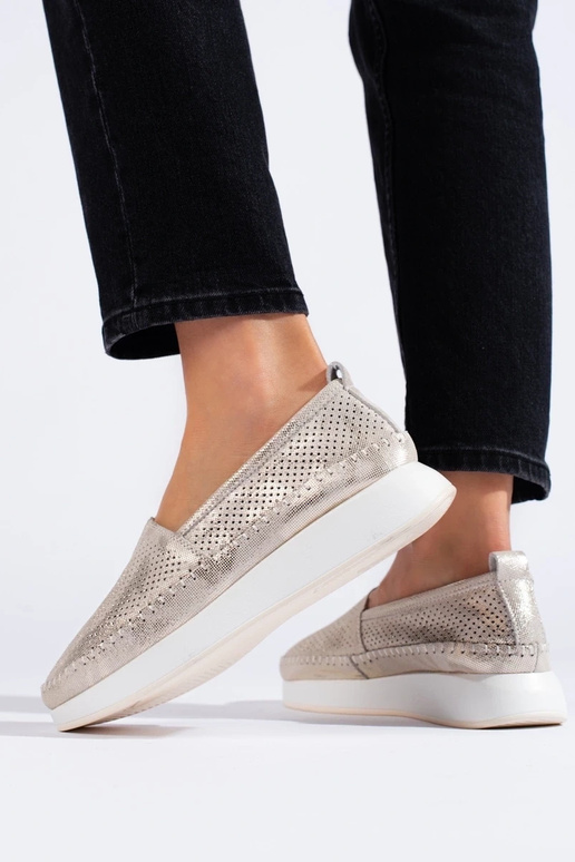 Zapatos de Cuero Aberturados Dorados