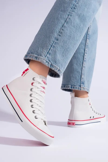 Zapatos de mujer blancos... 2