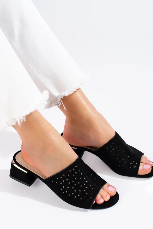 Chanclas de mujer color negro con...