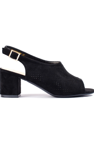 sandalias con elementos...