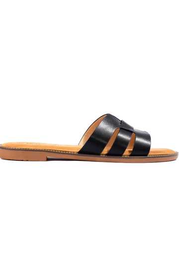 Pantuflas modelo clásico en...