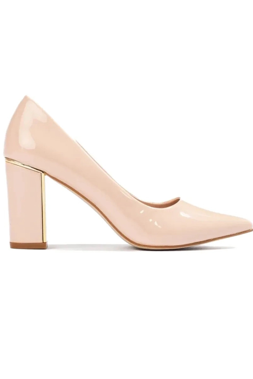 Modelo clásico de tacones altos con...