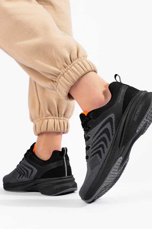 calzado deportivo color gris DK