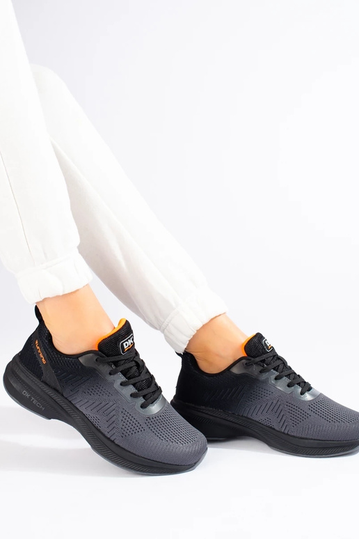 calzado deportivo DK color gris