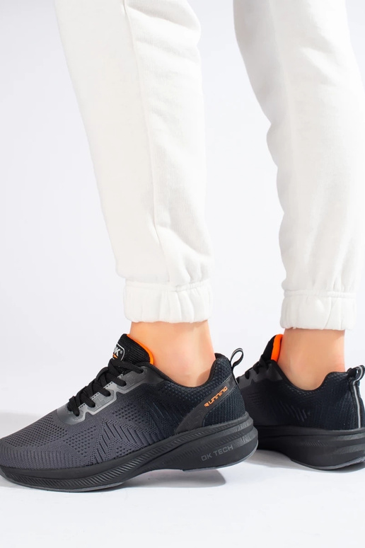 calzado deportivo DK color gris