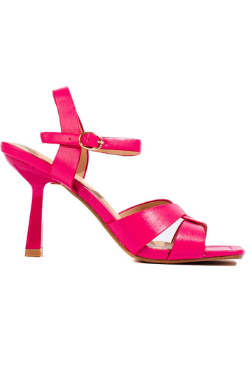 Sandalias tacón rosa vivo...