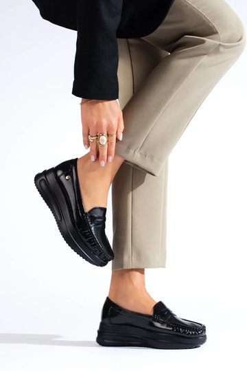 Mocasines negros con efecto... 2