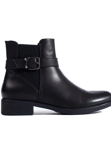 Zapatos negros de mujer con...