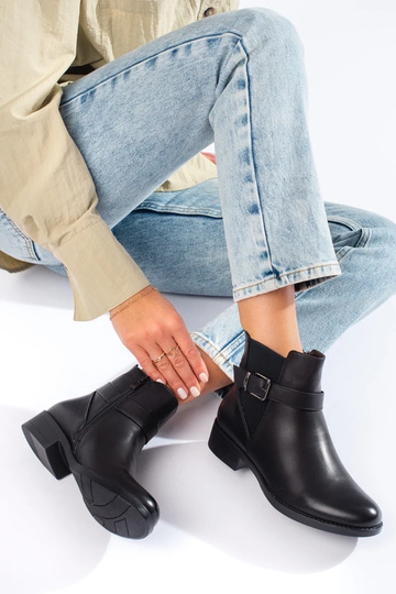 Zapatos negros de mujer con... 2