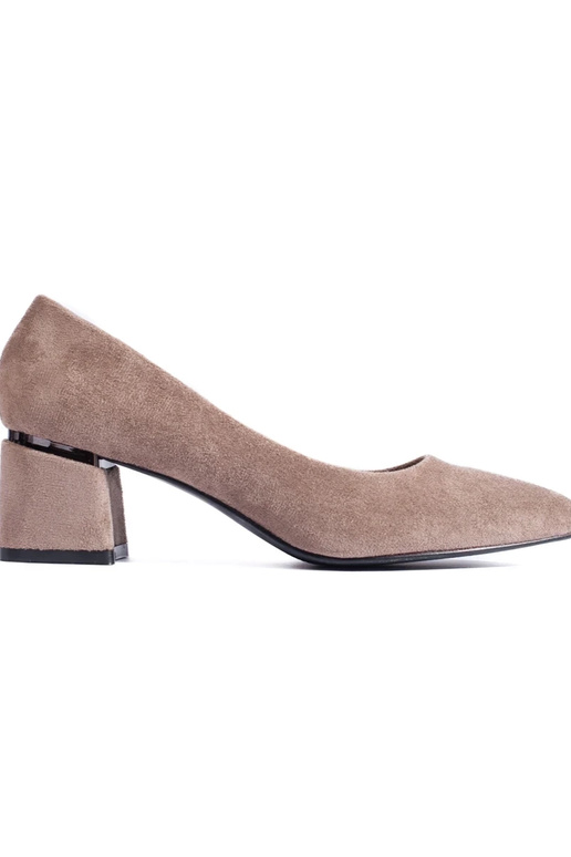 tacones de gamuza color beige con...