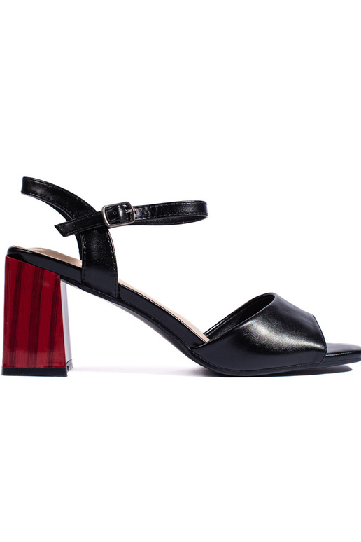 sandalias en color negro en el talón sandalias en color negro en el talón