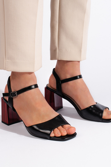 sandalias en color negro en... 2