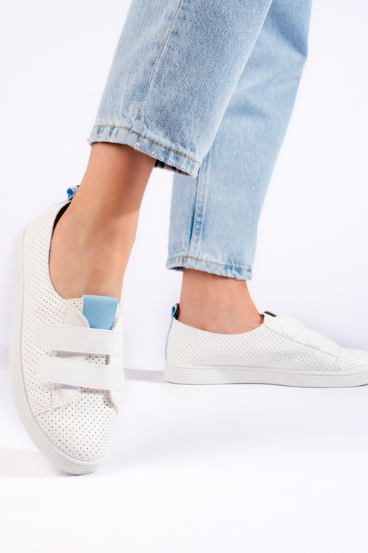 Zapatos de mujer en color blanco y. Zapatos de mujer en color blanco y.