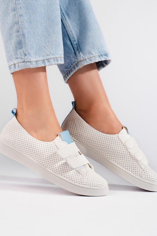 Zapatos de mujer en color blanco y. Zapatos de mujer en color blanco y.