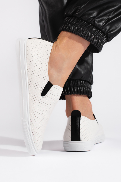 con elementos calados, zapatos sin... con elementos calados, zapatos sin...