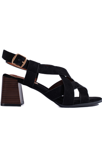 zapatos de tacón de gamuza...