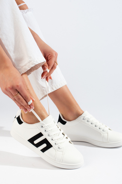 Zapatos de mujer blanco-negro.
