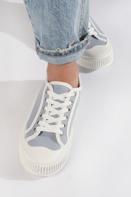 Zapatos de plataforma de mujer.