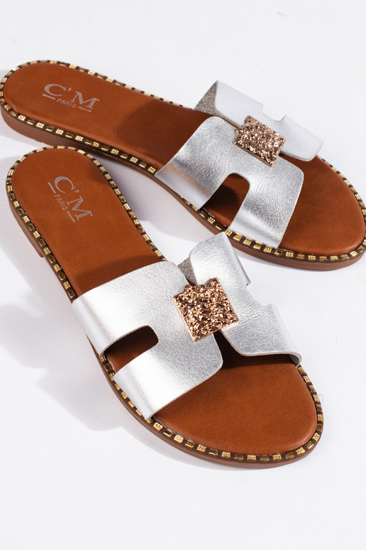 zapatillas plateadas