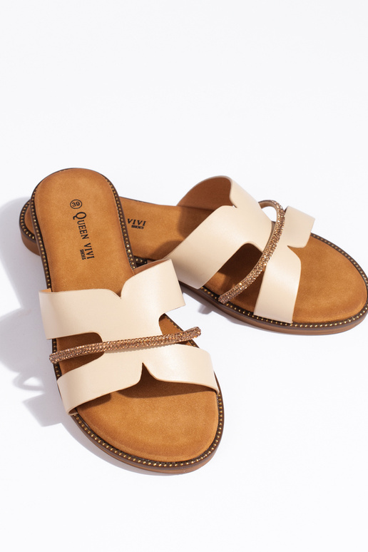 Zapatillas beige estilo elegante