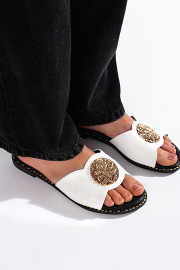 Zapatillas blancas de... 2