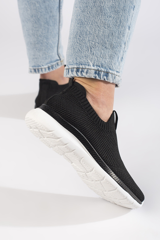 Zapatillas deportivas de un modelo... Zapatillas deportivas de un modelo...