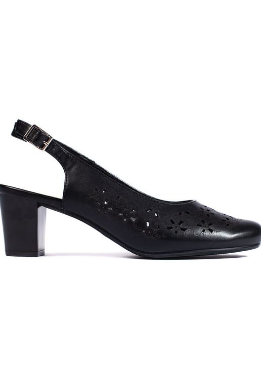 tacones negros con elementos calados tacones negros con elementos calados