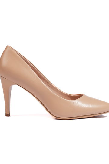 Tacones beige con tacón...