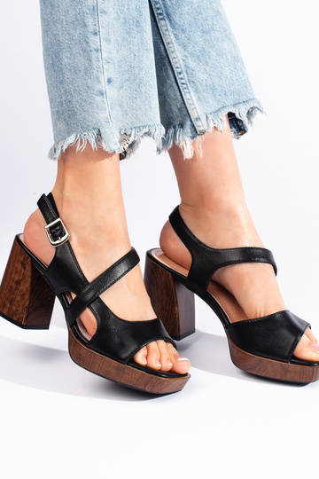 sandalias negras de Sergio... 2