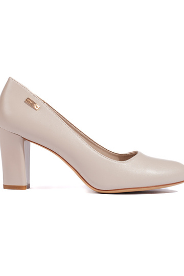 tacones grises de Sergio Leone