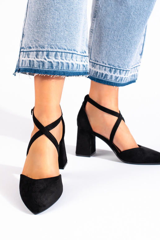 Tacones altos de ante negro de Sergio...